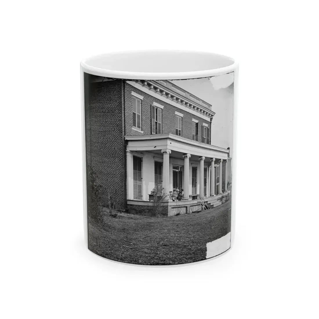 Aiken's Landing, Virginia (Vicinity). Aiken House On James River (U.S. Civil War) White Coffee Mug 11oz - Go Mug Yourself