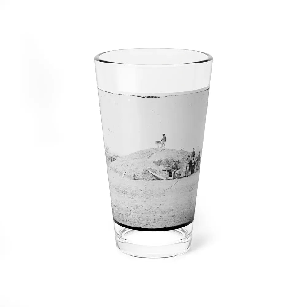 Aiken's Landing, Virginia (Vicinity). Battery Abbot, Fort Brady. (Battery Named For Col. Henry L. Abbot, 1st Conn. H. Artillery) (U.S. Civil War) Pint Glass 16oz 16oz - Go Mug Yourself