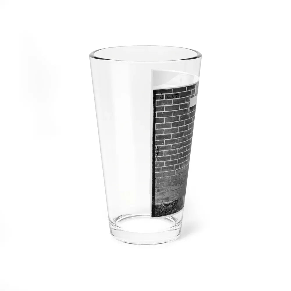 Aiken's Landing, Virginia (Vicinity). Young Girl At Aiken House (U.S. Civil War) Pint Glass 16oz - Go Mug Yourself