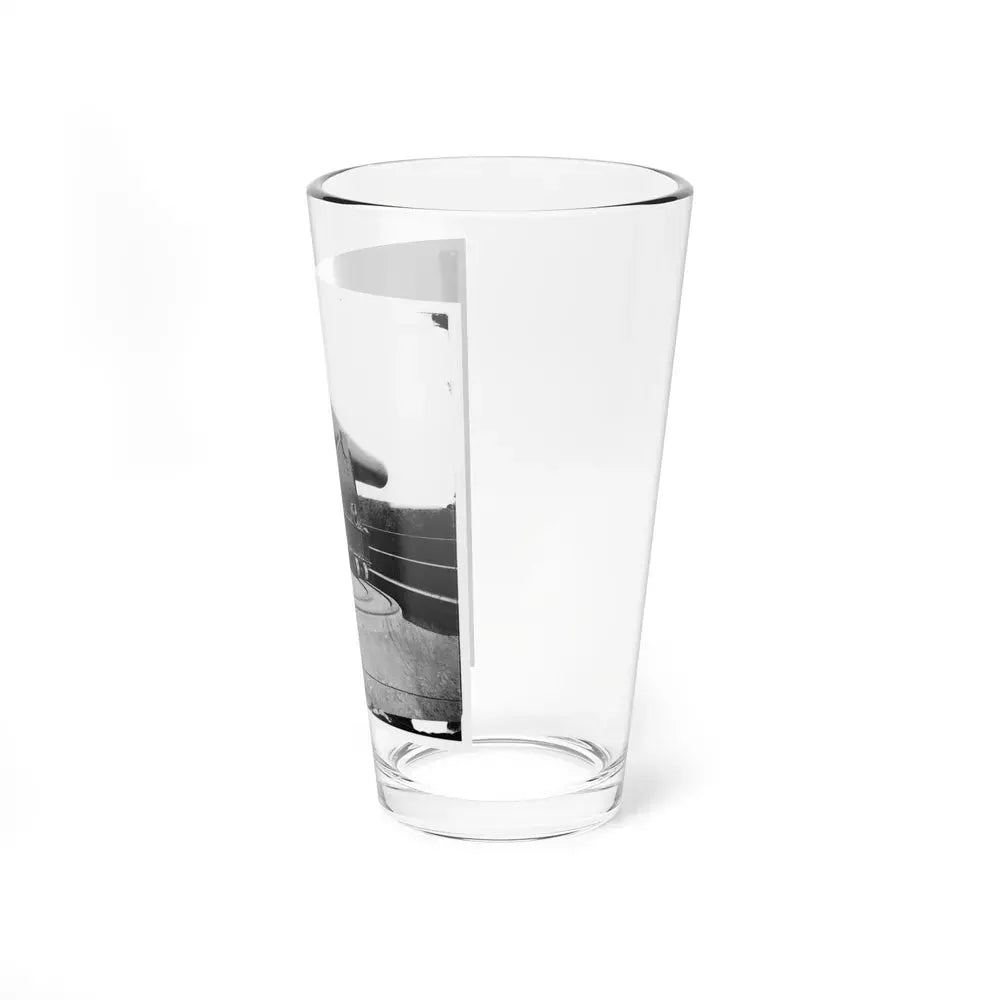 Alexandria, Virginia. 15-Inch Rodman Gun In Battery Rodgers (U.S. Civil War) Pint Glass 16oz - Go Mug Yourself