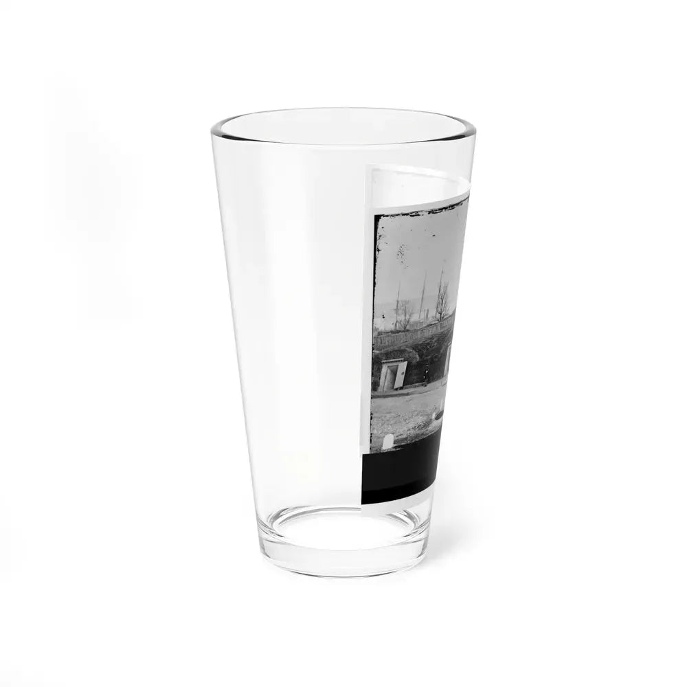 Alexandria, Virginia (Vicinity). Battery Rodgers Overlooking The Potomac Near Jones' Point (U.S. Civil War) Pint Glass 16oz - Go Mug Yourself