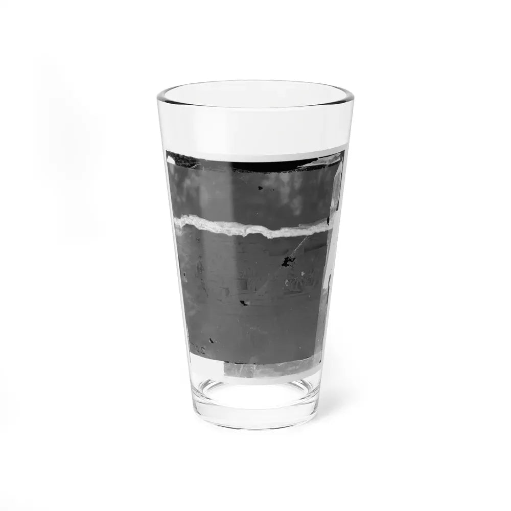Bay Point, South Carolina. Fort Beauregard 001 (U.S. Civil War) Pint Glass 16oz 16oz - Go Mug Yourself