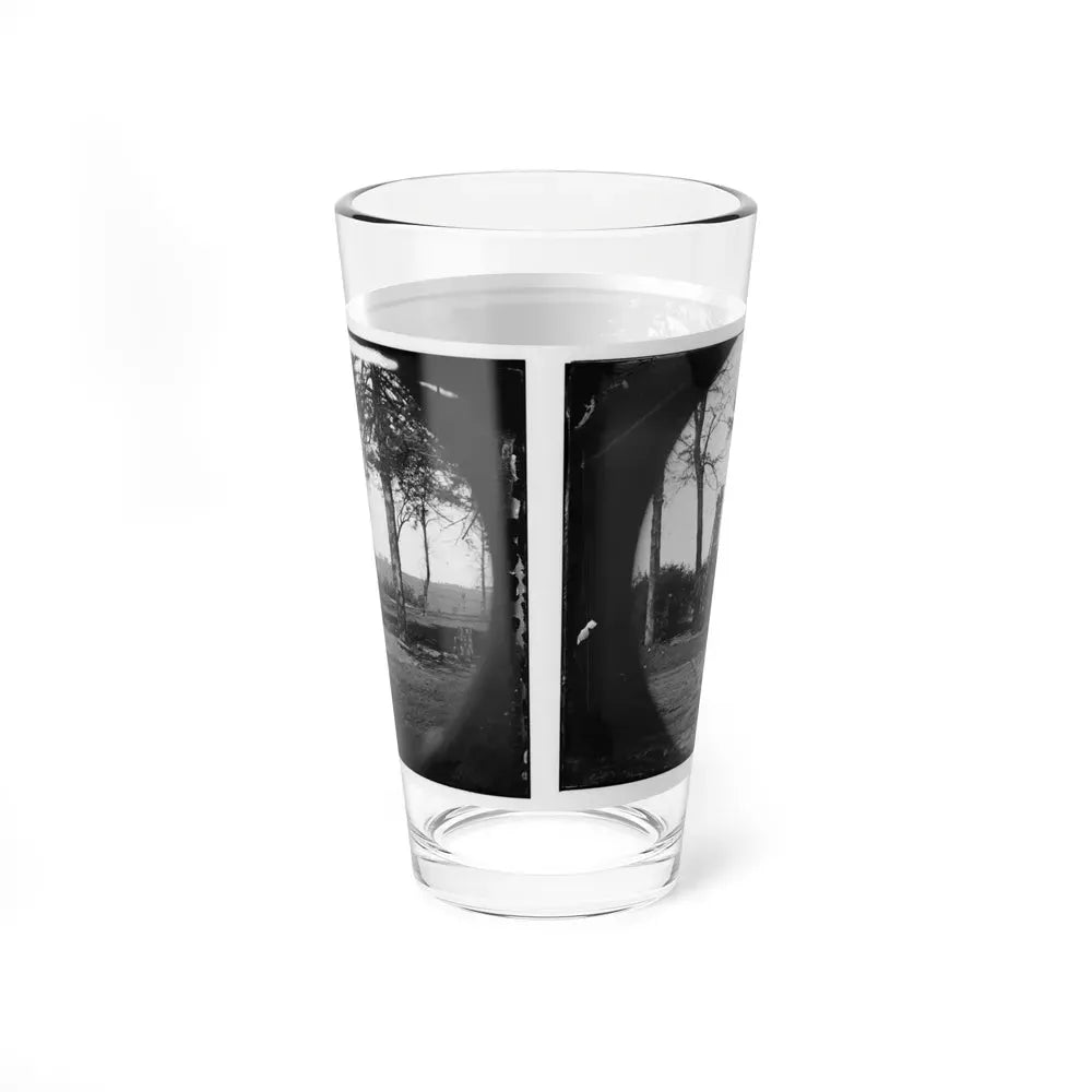 Brandy Station, Virginia. Specimen Of Officers Quarters. Army Of The Potomac (U.S. Civil War) Pint Glass 16oz - Go Mug Yourself