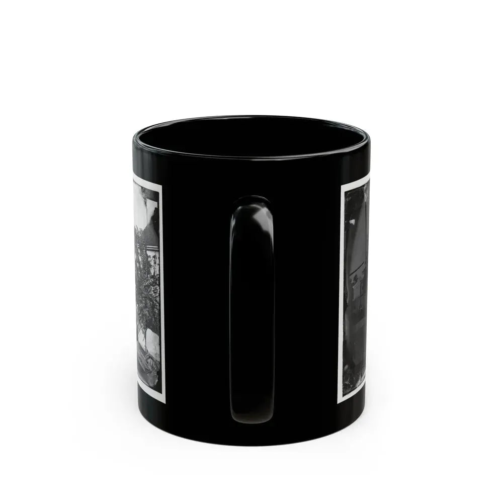 Culpeper Court House, Va. Court House, With A Group Of Confederates Captured At Cedar Mountain On Balcony (U.S. Civil War) Black Coffee Mug - Go Mug Yourself
