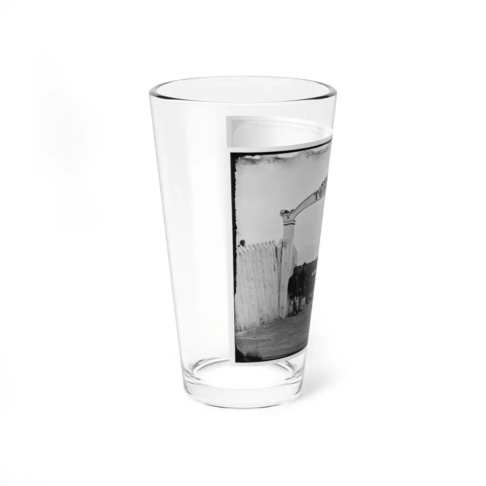 District Of Columbia. Men And Gun Of 3d Massachusetts Heavy Artillery At Ornamental Gate Of Fort Totten (U.S. Civil War) Pint Glass 16oz - Go Mug Yourself