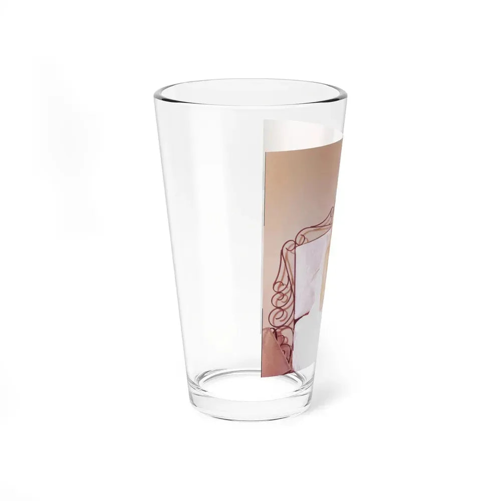 Eve Meyer #37 (Vintage Female Icon) Pint Glass 16oz - Go Mug Yourself