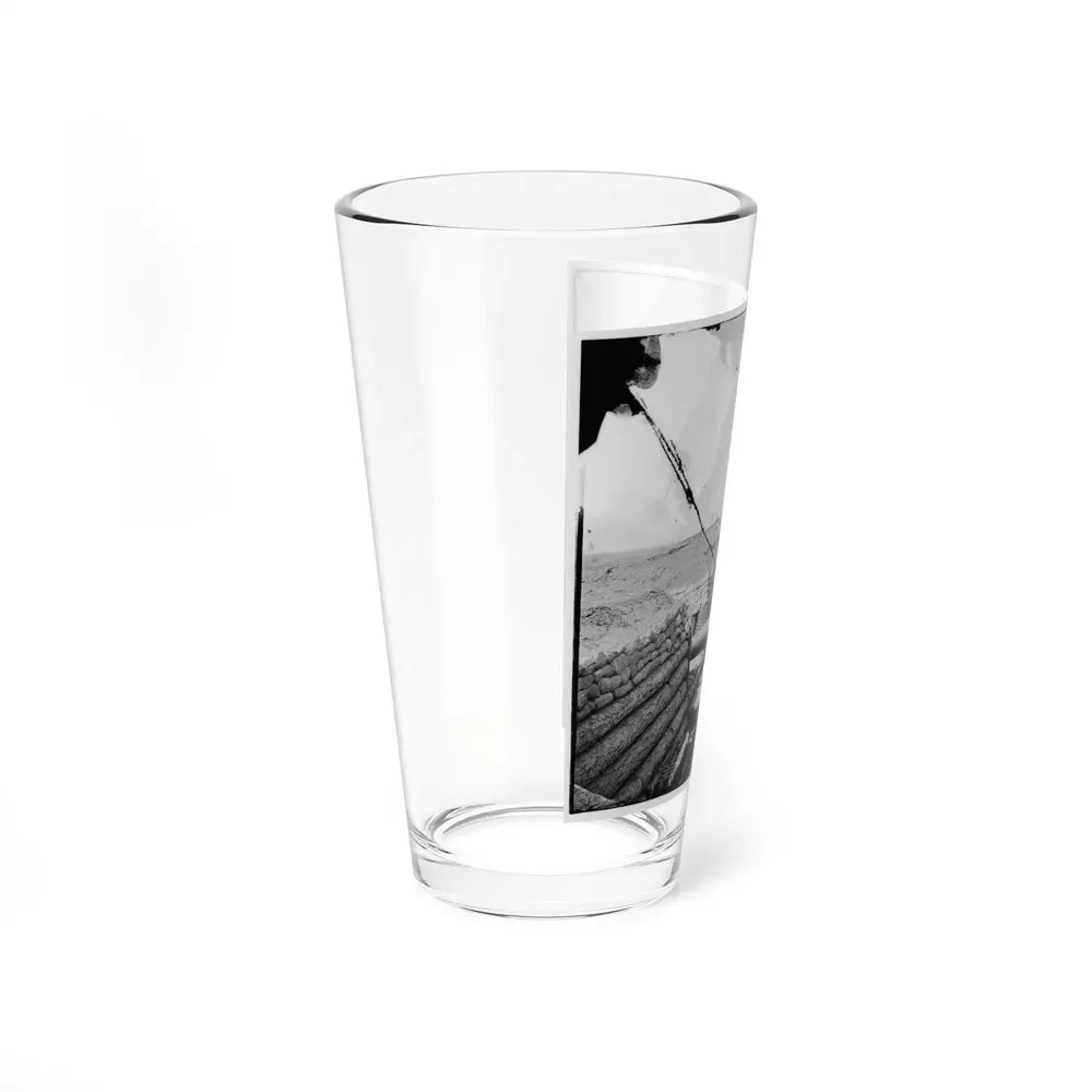 Fort Brady, Va. Battery Of Parrott Guns Manned By Company C, 1st Connecticut Heavy Artillery (U.S. Civil War) Pint Glass 16oz - Go Mug Yourself