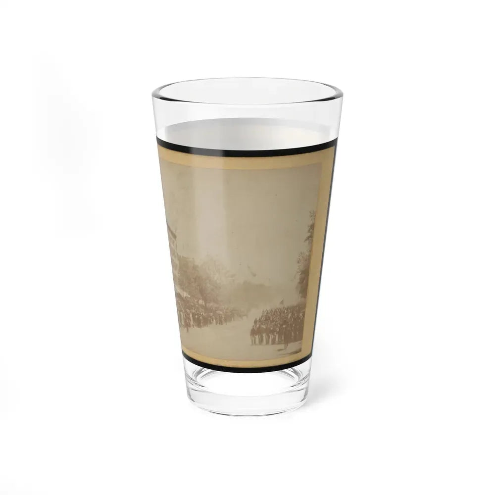 Grand Review Of The Great Veteran Armies Of Grant And Sherman At Washington, On The 23rd And 24th May, 1865 (U.S. Civil War) Pint Glass 16oz - Go Mug Yourself