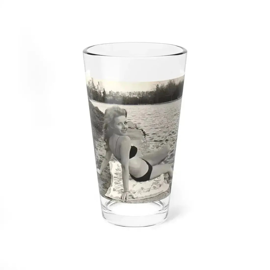 Ingrid Pitt #113 (Vintage Female Icon) Pint Glass 16oz 16oz - Go Mug Yourself
