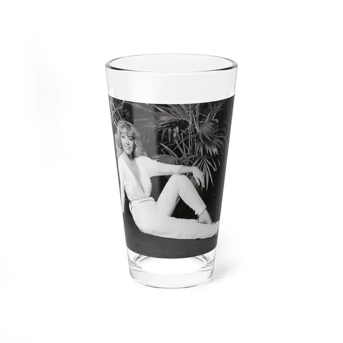 Ingrid Pitt #114 (Vintage Female Icon) Pint Glass 16oz 16oz - Go Mug Yourself