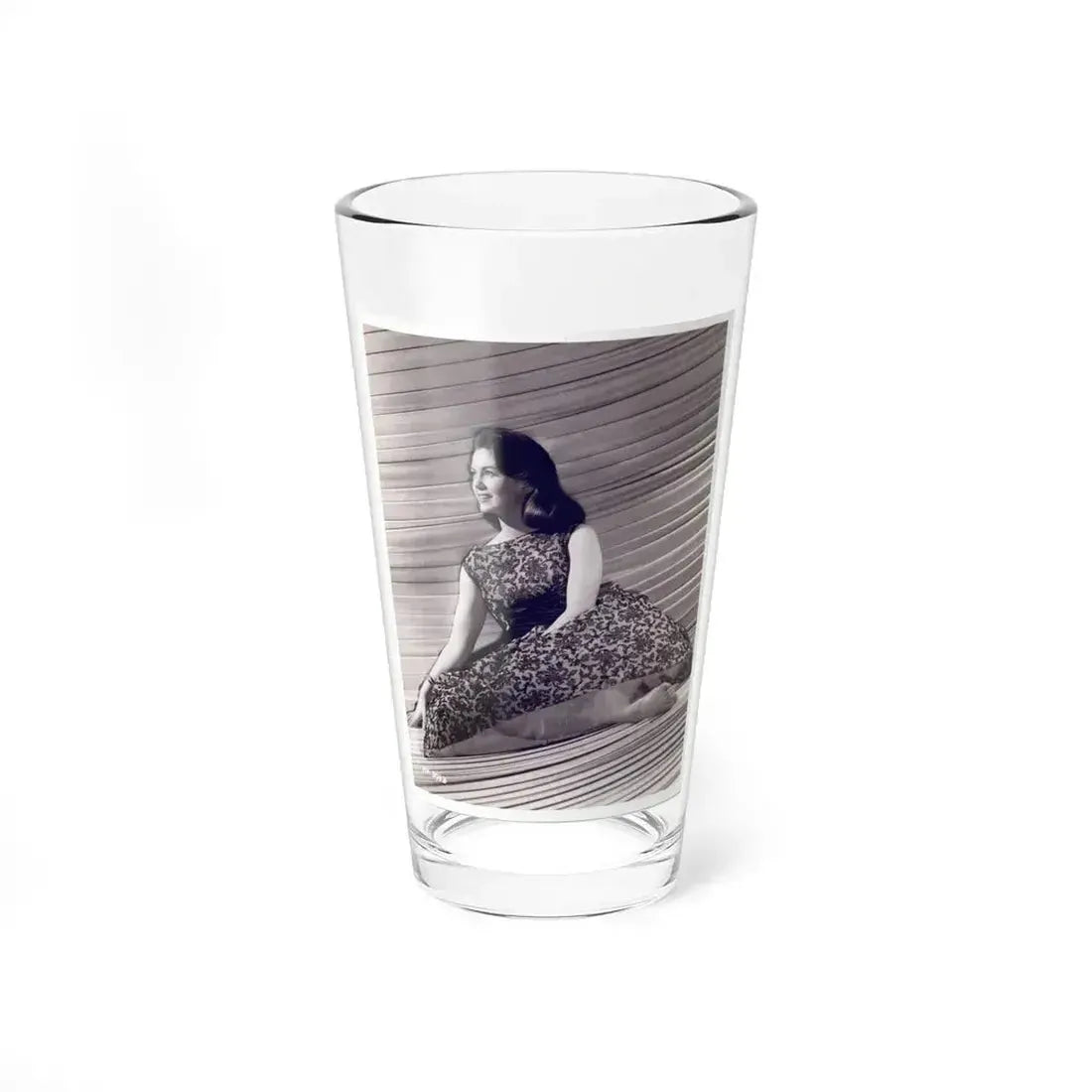 Janette Scott #30 (Vintage Female Icon) Pint Glass 16oz 16oz - Go Mug Yourself