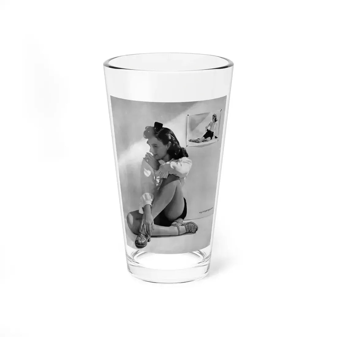 Paulette Goddard #157 (Vintage Female Icon) Pint Glass 16oz 16oz - Go Mug Yourself