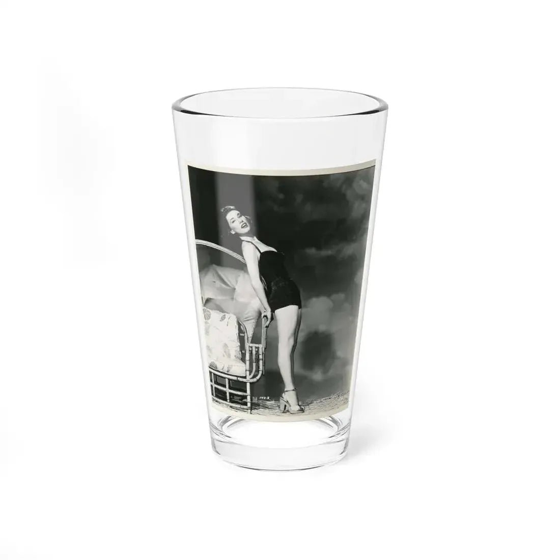 Peggy Dow #081 (Vintage Female Icon) Pint Glass 16oz 16oz - Go Mug Yourself