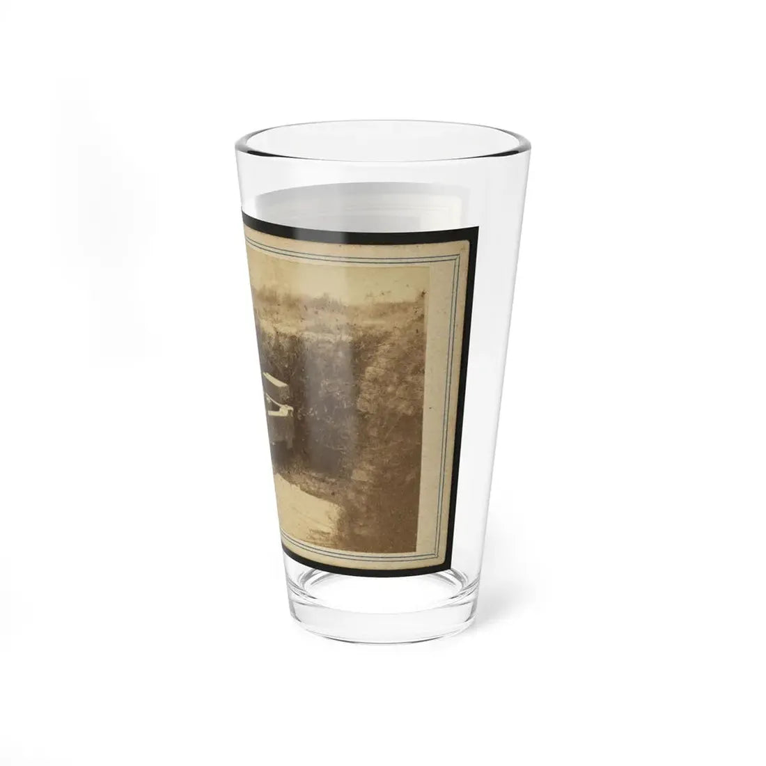 Quaker Gun Mounted On Bluff Of Port Hudson, La. (U.S. Civil War) Pint Glass 16oz - Go Mug Yourself