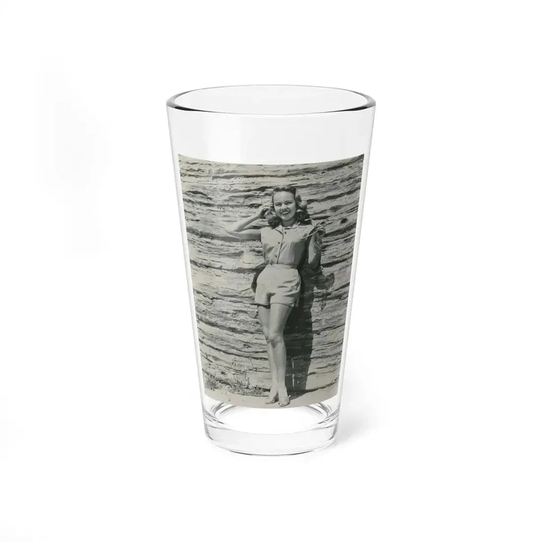 Terry Moore #668 (Vintage Female Icon) Pint Glass 16oz 16oz - Go Mug Yourself