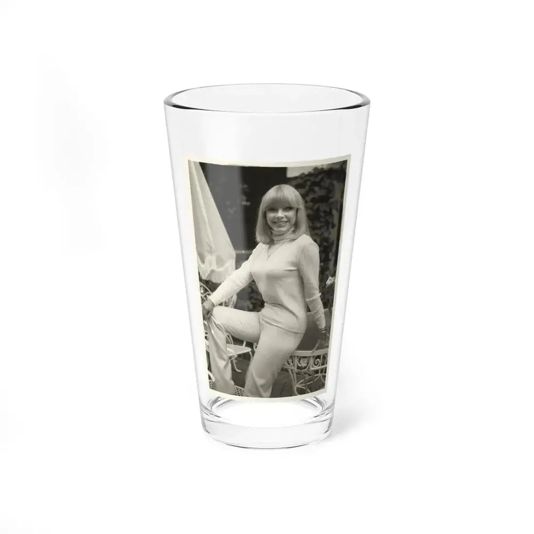 Terry Moore #690 (Vintage Female Icon) Pint Glass 16oz 16oz - Go Mug Yourself