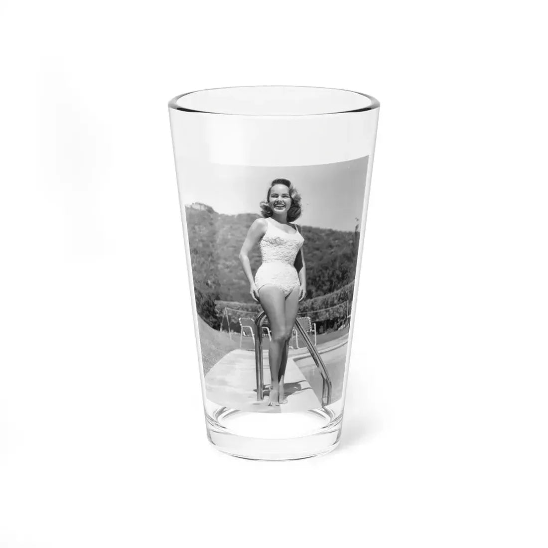 Terry Moore #739 (Vintage Female Icon) Pint Glass 16oz 16oz - Go Mug Yourself