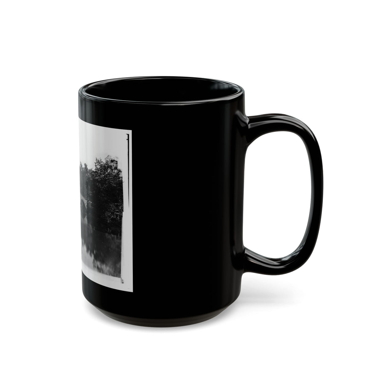 Antietam, Maryland. Antietam Bridge Looking Down Stream (U.S. Civil War) Black Coffee Mug