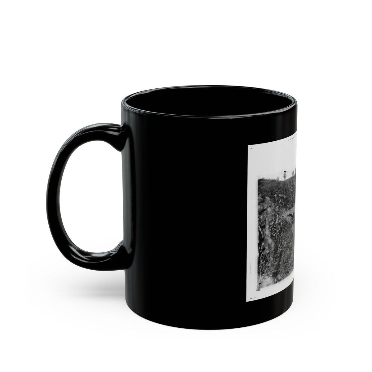 Antietam, Maryland. Antietam Bridge Looking Down Stream (U.S. Civil War) Black Coffee Mug