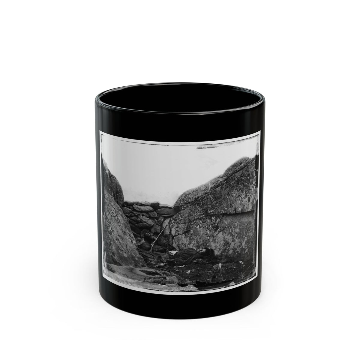 Gettysburg, Pa. Dead Confederate Soldier In Devil's Den (U.S. Civil War) Black Coffee Mug