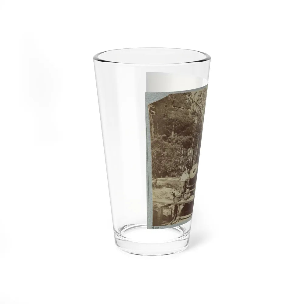 13 Inch Mortar Dictator , In Front Of Petersburg, Va. (U.S. Civil War) Pint Glass 16oz-Go Mug Yourself