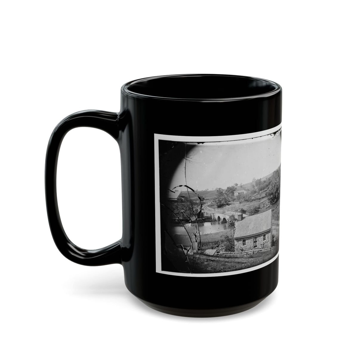 Antietam, Maryland. Antietam Bridge, Eastern View (U.S. Civil War) Black Coffee Mug