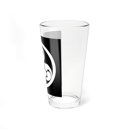 Japanese Crest maru ni mitumori migi mitu Tomoe (Japan) (Coat of Arms) Pint Glass 16oz