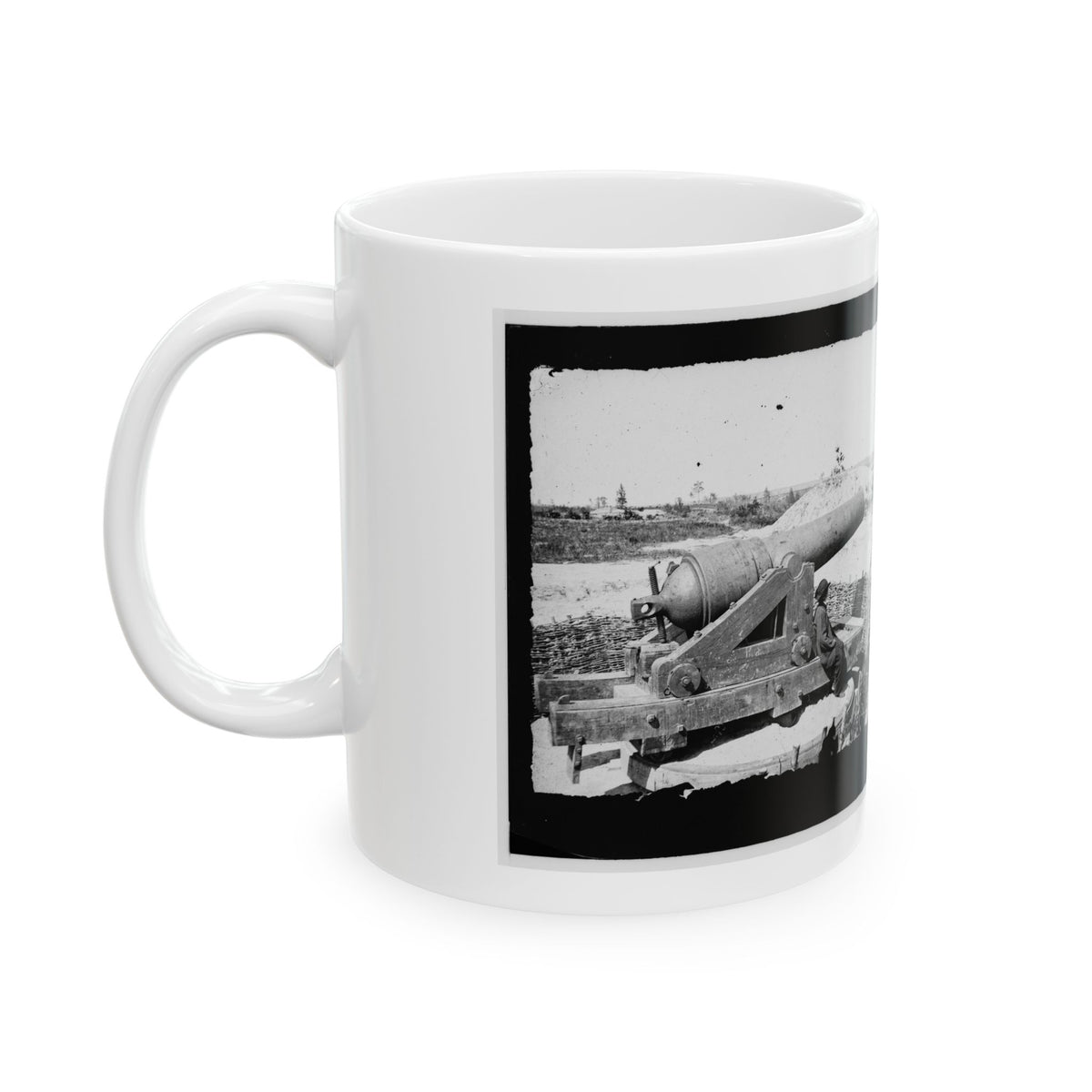 James River, Va. Another Confederate Gun Emplacement At Howlett House, Trent's Reach 001 (U.S. Civil War) White Coffee Mug