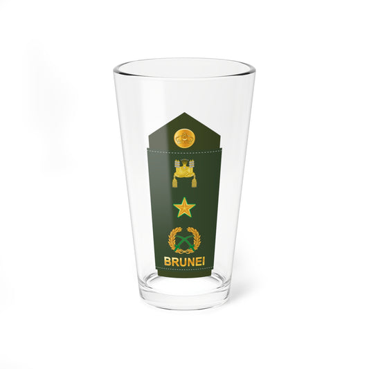 Dark green shoulder board with a gold royal crown, one star and a laurel wreath around crossed swords.