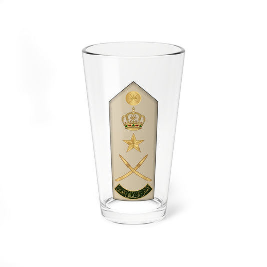 Beige military shoulder board with a gold crown, a gold star, and crossed khanjar daggers above an Arabic text band.