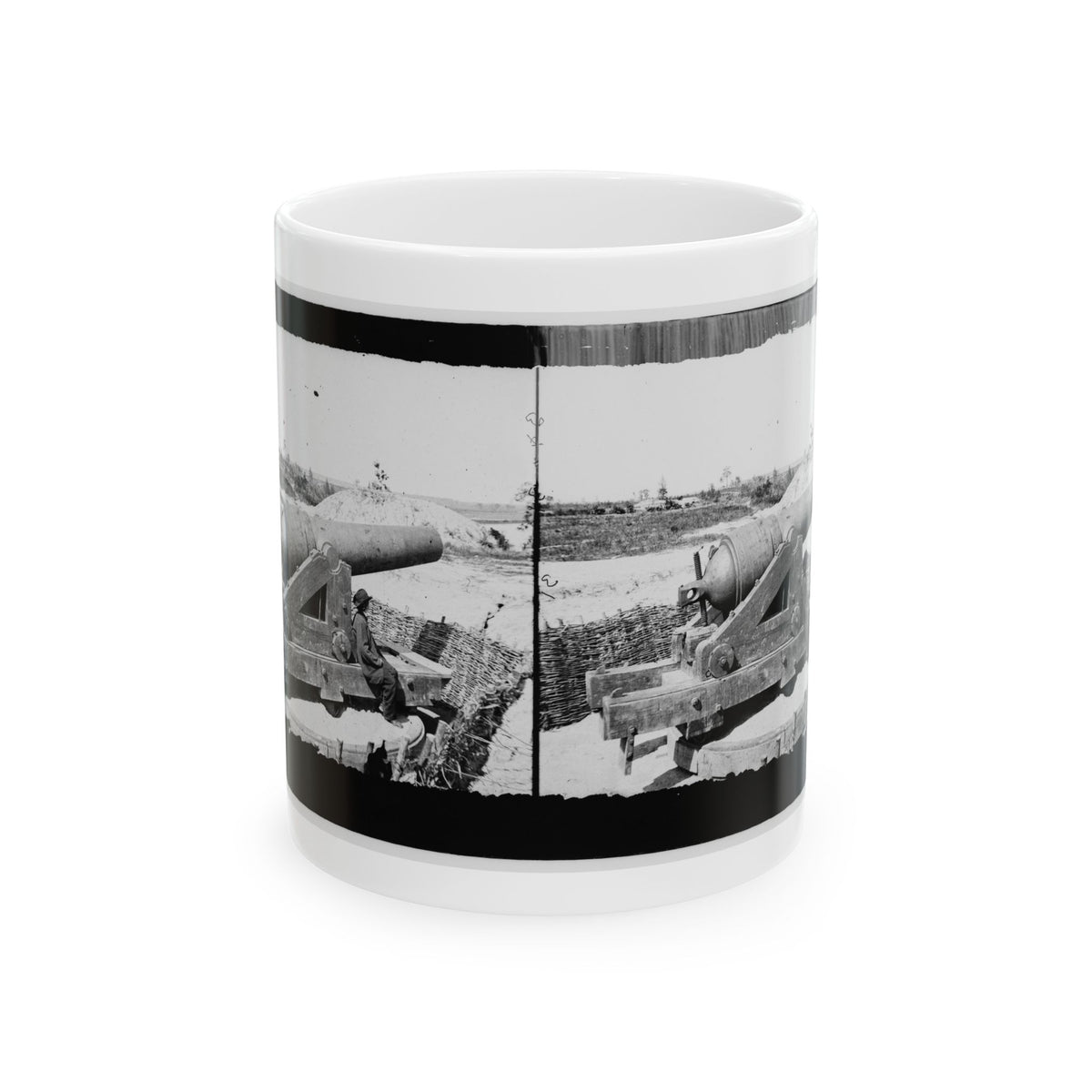 James River, Va. Another Confederate Gun Emplacement At Howlett House, Trent's Reach 001 (U.S. Civil War) White Coffee Mug