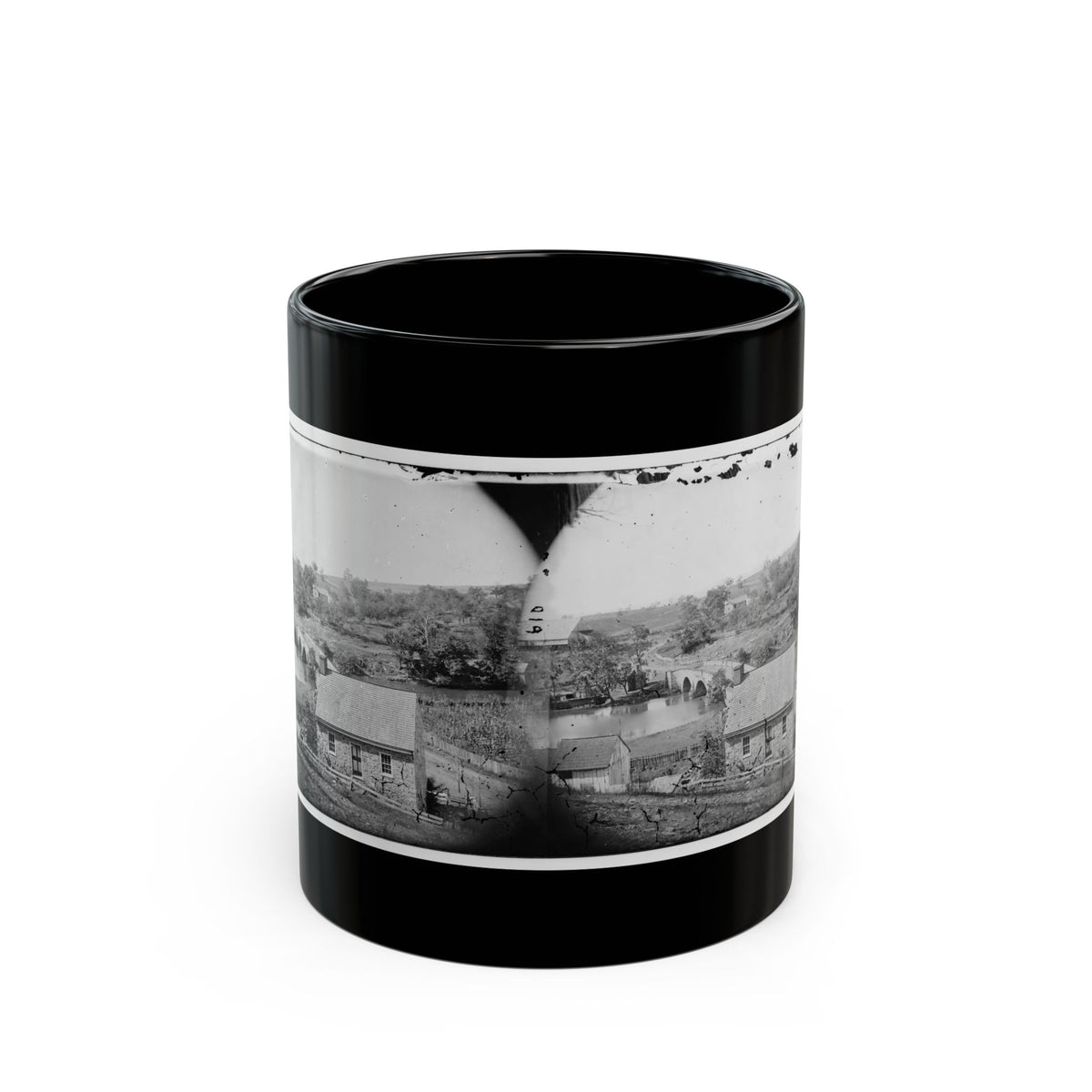 Antietam, Maryland. Antietam Bridge, Eastern View (U.S. Civil War) Black Coffee Mug