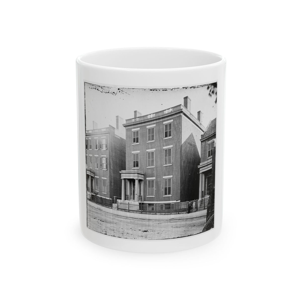 Richmond, Va. Residence Of Gen. Robert E. Lee (707 East Franklin Street) (U.S. Civil War) White Coffee Mug