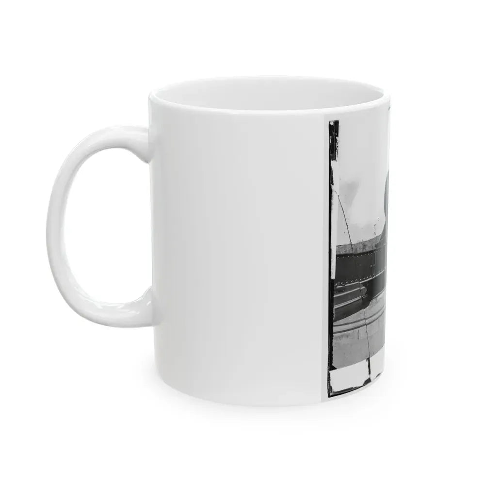Alexandria, Virginia. 15-Inch Rodman Gun In Battery Rodgers (U.S. Civil War) White Coffee Mug - Go Mug Yourself