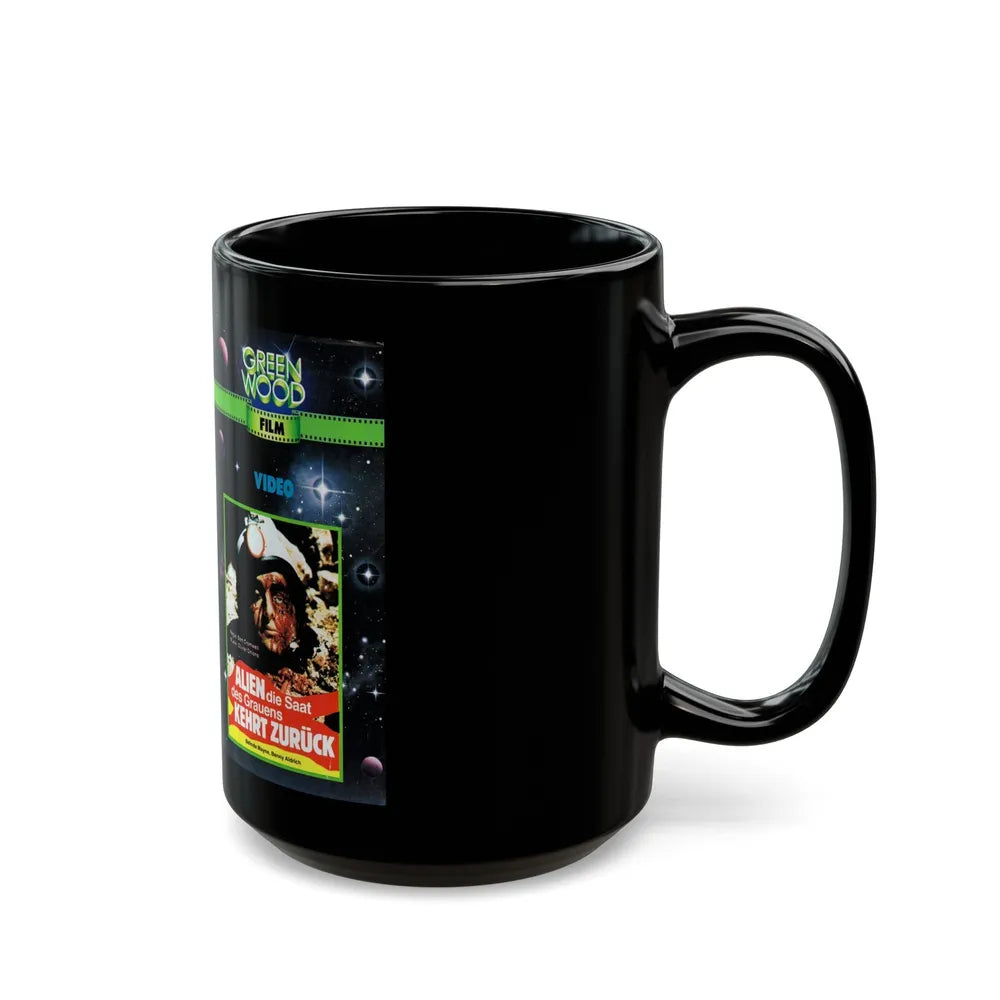 ALIEN0DIE0SAAT DES GRAUENS KEHRT ZURUCK (VHS COVER) - Black Coffee Mug-Go Mug Yourself