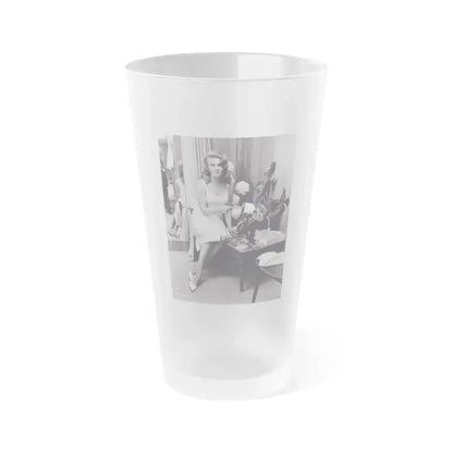 Ann-Margret #197 (Vintage Female Icon) Frosted Pint Glass 16oz 16oz Frosted - Go Mug Yourself