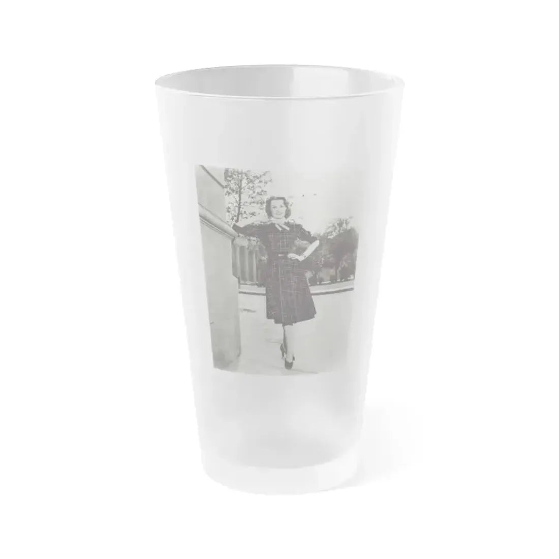 Ann Robinson #29 (Vintage Female Icon) Frosted Pint Glass 16oz 16oz Frosted - Go Mug Yourself