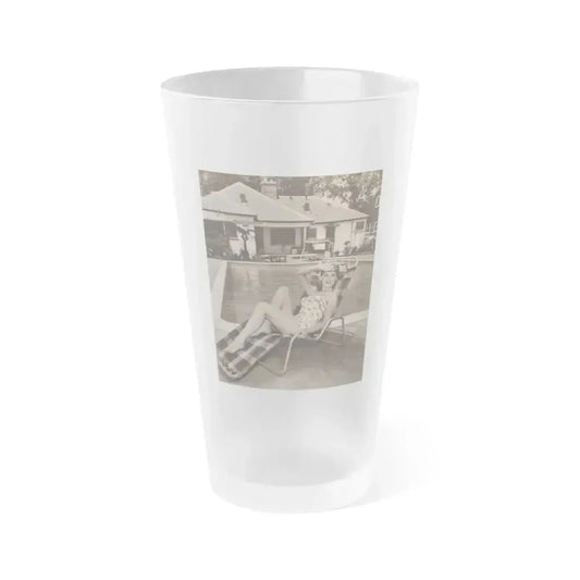 Ann Robinson #41 (Vintage Female Icon) Frosted Pint Glass 16oz 16oz Frosted - Go Mug Yourself