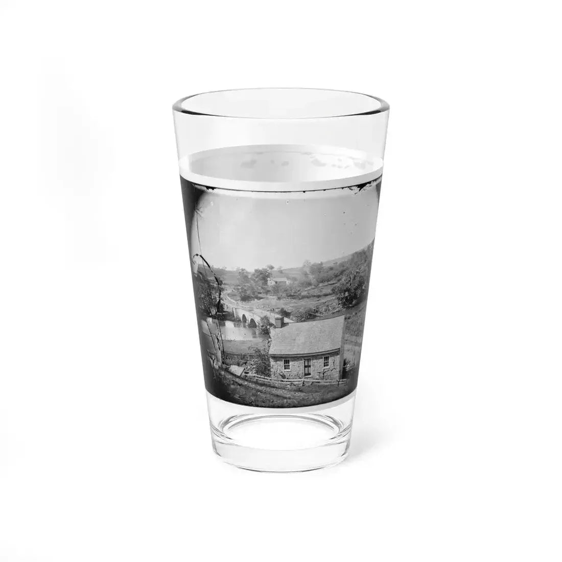 Antietam, Maryland. Antietam Bridge, Eastern View (U.S. Civil War) Pint Glass 16oz - Go Mug Yourself