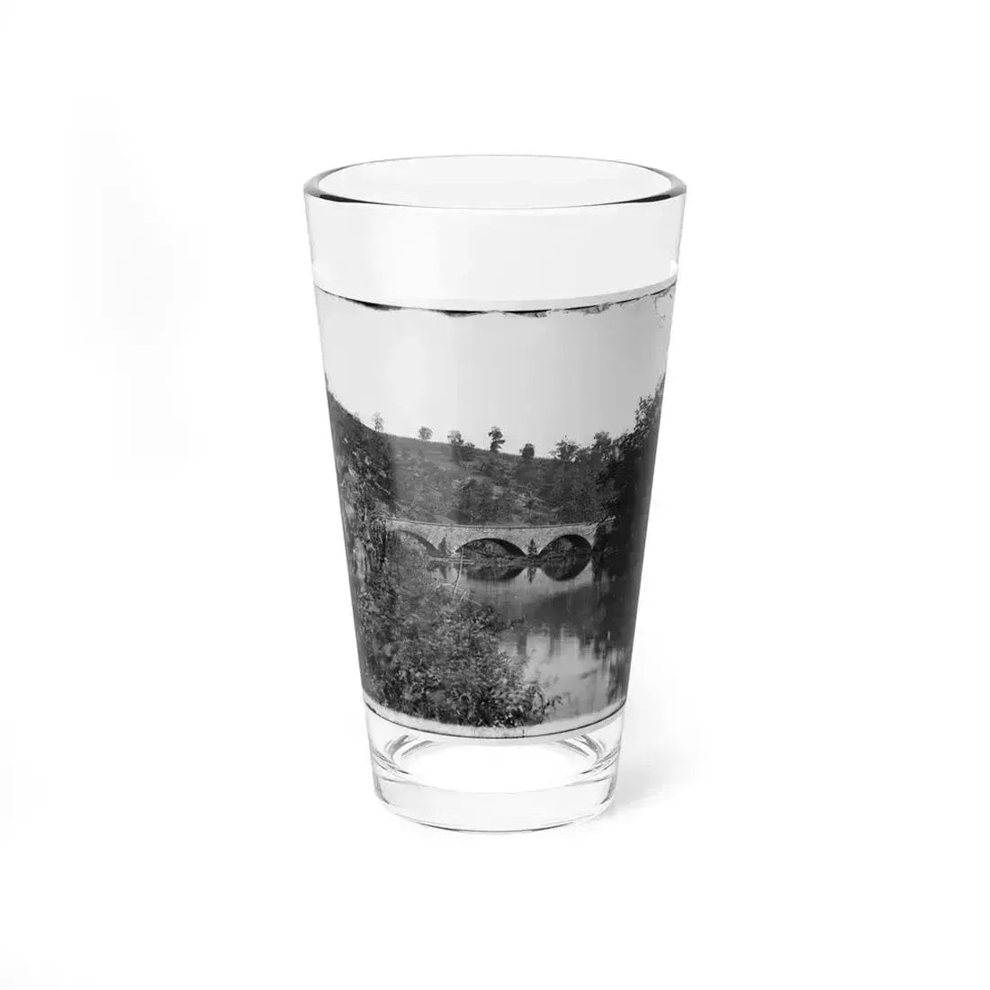 Antietam, Maryland. Antietam Bridge, Looking Down Stream (U.S. Civil War) Pint Glass 16oz 16oz - Go Mug Yourself
