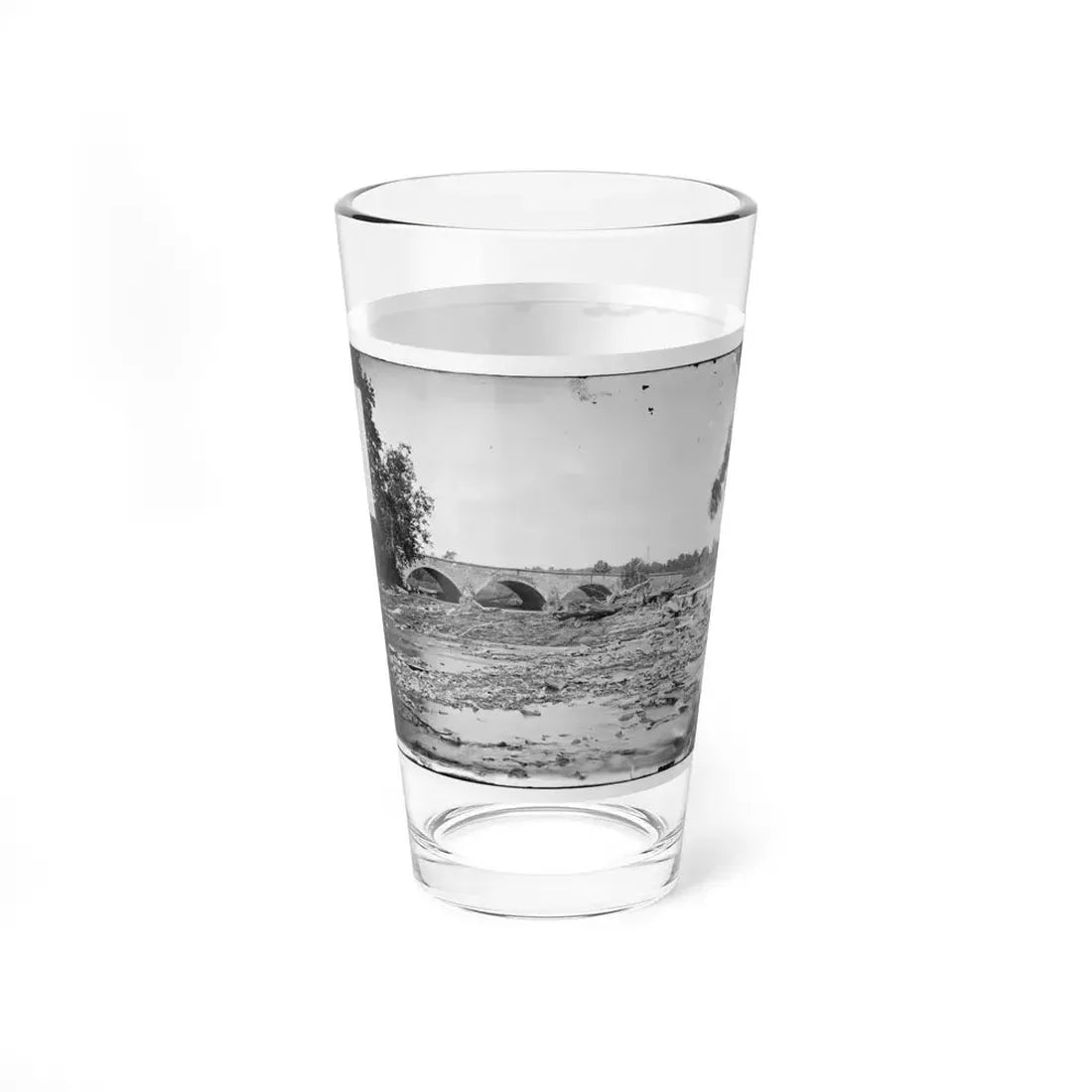 Antietam, Maryland. Antietam Bridge On Sharpsburg And Boonsboro Turnpike(2) (U.S. Civil War) Pint Glass 16oz - Go Mug Yourself