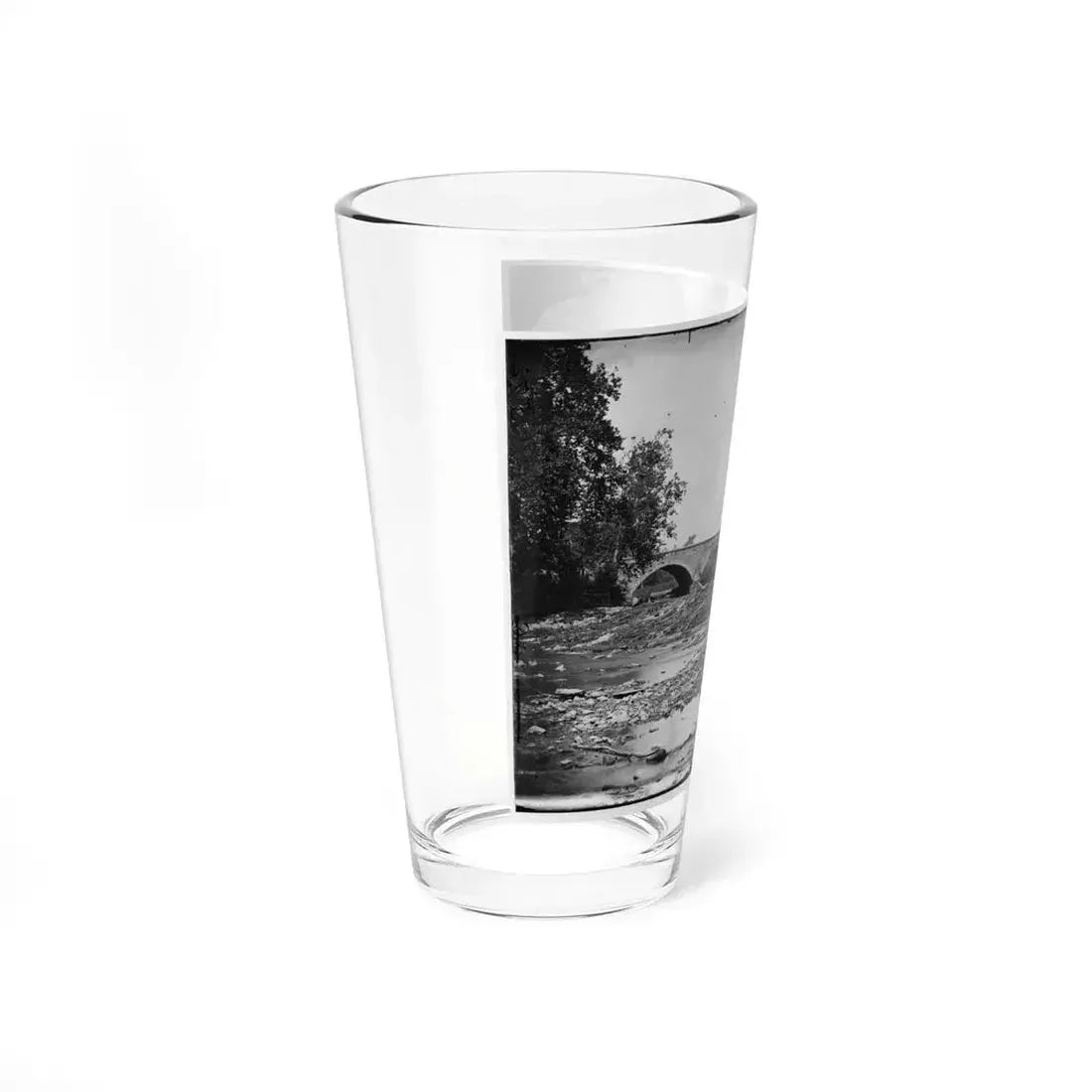 Antietam, Maryland. Antietam Bridge On Sharpsburg And Boonsboro Turnpike (U.S. Civil War) Pint Glass 16oz - Go Mug Yourself