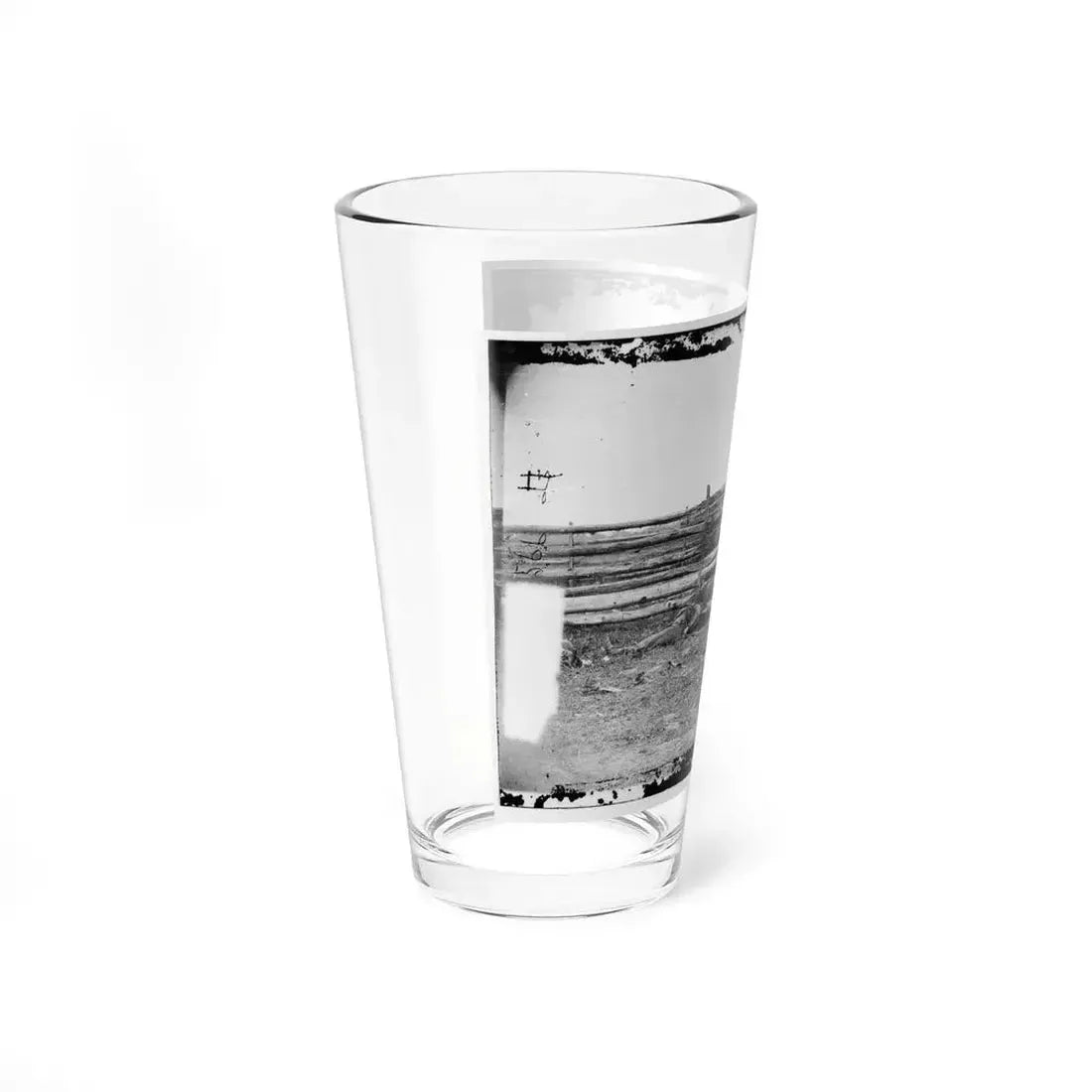 Antietam, Maryland. Bodies Of Confederate Soldiers By Fence On Hagerstown Pike (U.S. Civil War) Pint Glass 16oz - Go Mug Yourself