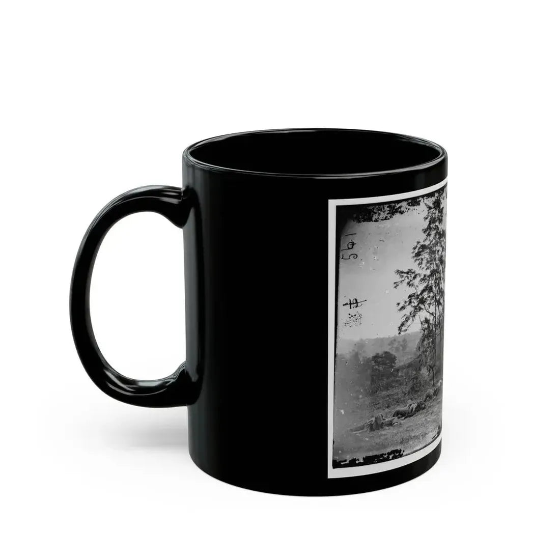 Antietam, Maryland. Burying The Dead Confederate Soldiers (U.S. Civil War) Black Coffee Mug - Go Mug Yourself