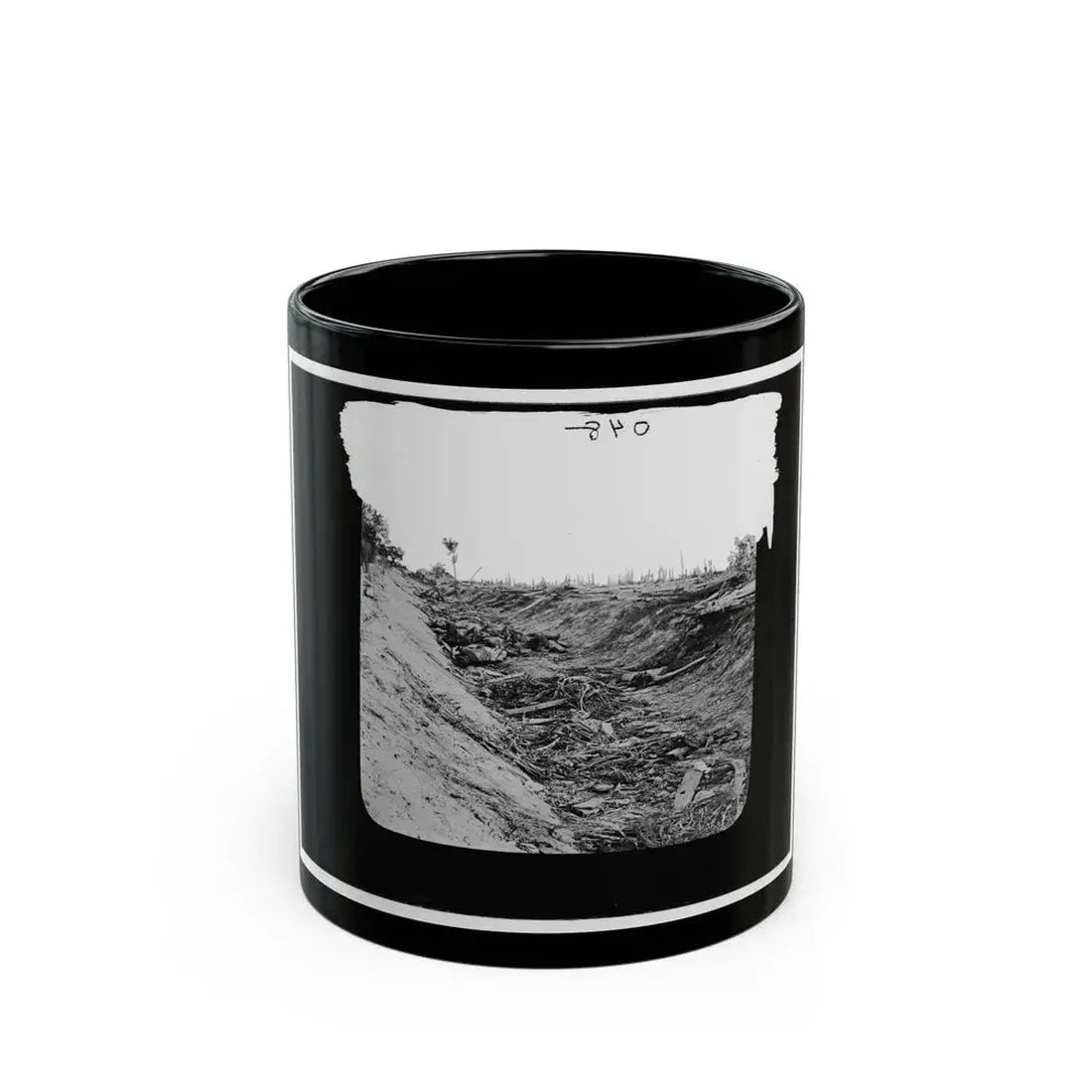 Antietam, Maryland. Confederate Dead In A Ditch On The Right Wing (U.S. Civil War) Black Coffee Mug 11oz - Go Mug Yourself