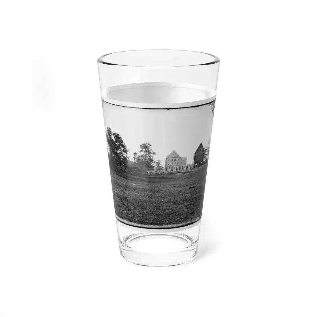 Antietam, Maryland. Real's Barn, Burned By The Bursting Of A Federal Shell At The Battle Of Antietam (U.S. Civil War) Pint Glass 16oz - Go Mug Yourself