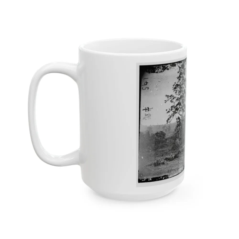 Antietam, Maryland. Burying The Dead Confederate Soldiers (U.S. Civil War) White Coffee Mug-Go Mug Yourself