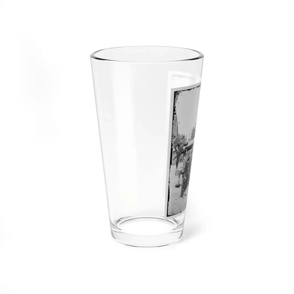 Arlington, Virginia. Big Gun At Fort Woodbury (U.S. Civil War) Pint Glass 16oz - Go Mug Yourself