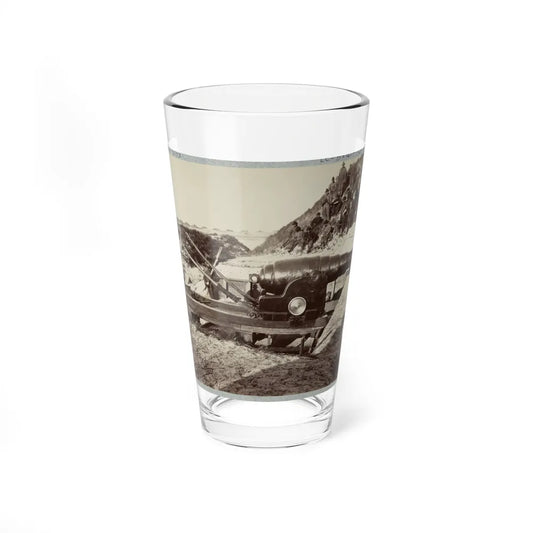 Armstrong Gun In Fort Fisher, N.C. (U.S. Civil War) Pint Glass 16oz-16oz-Go Mug Yourself