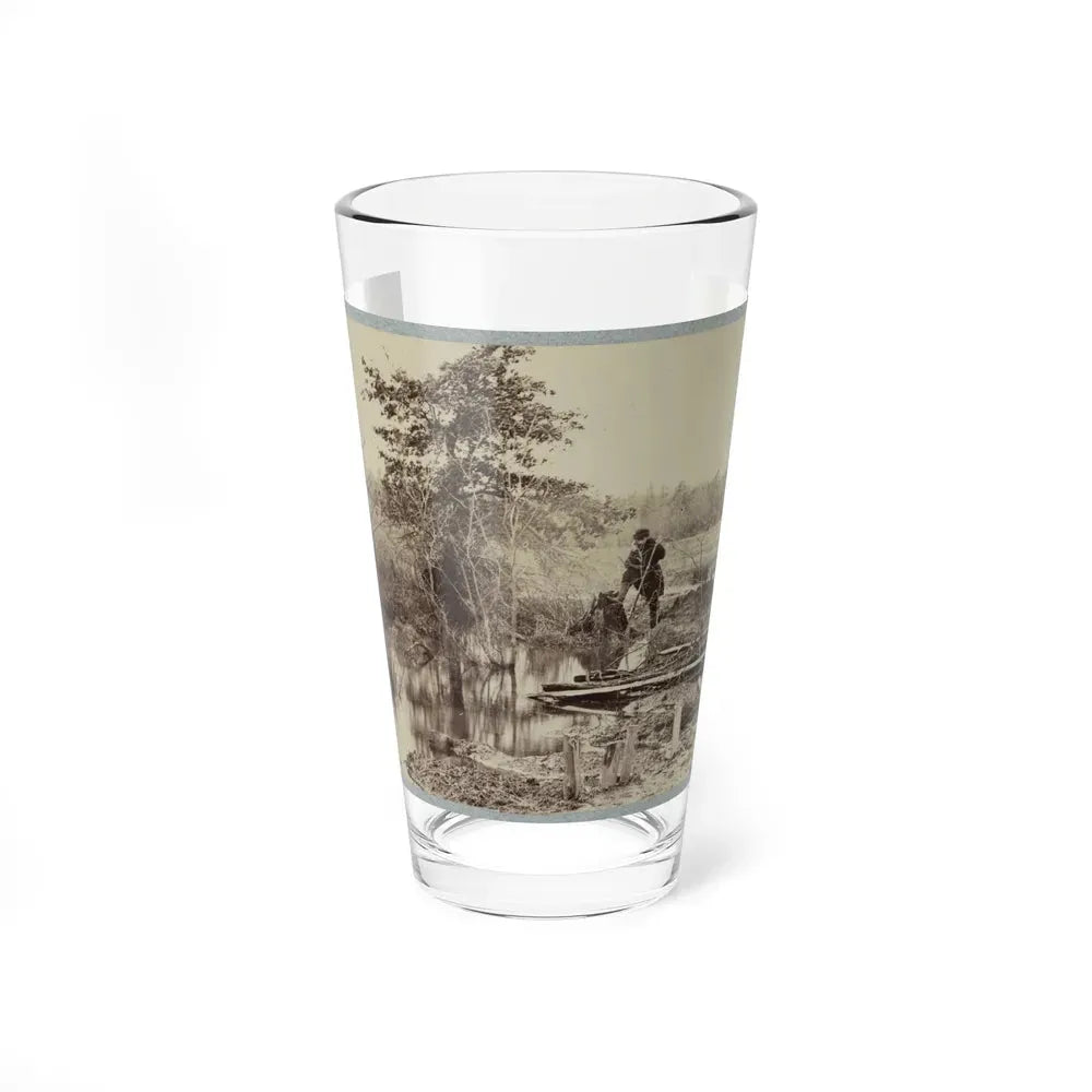 Battlefield Of Bull Run. Soldiers' Graves (U.S. Civil War) Pint Glass 16oz 16oz - Go Mug Yourself